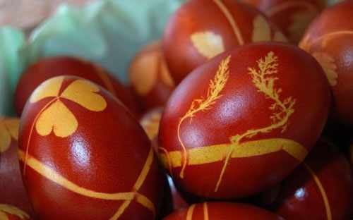 Красим яйца на Пасху: оригинальные идеи с натуральными красителями