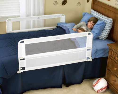 Кроватка с бортиками для безопасности