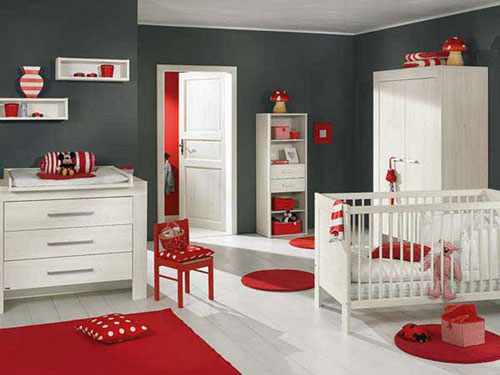 детская комната в красных цветах 4