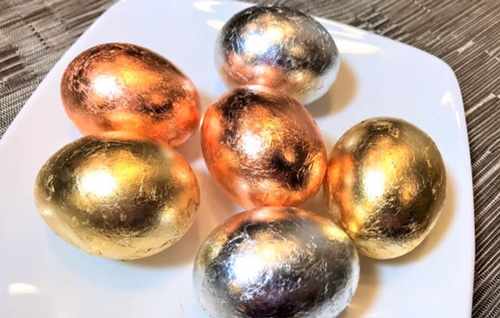Как покрасить яйца золотом на Пасху 2