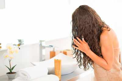 как правильно мыть голову длинные волосы