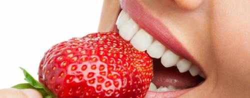 отбелить зубы фруктами