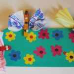 Стрекозы и цветы, выполненные на занятиях кружка по бумагопластике