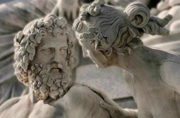 Статуя Зевса и Геры