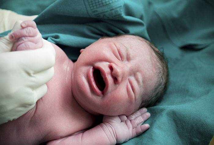 Новорожденный в первые минуты жизни