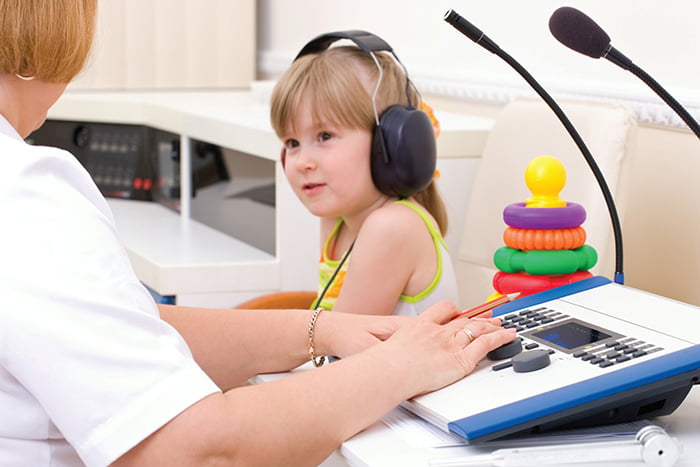 Обследование ребенка с проблемами слуховой системы