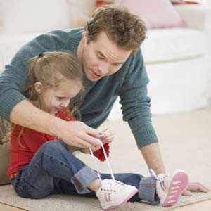 способы завязывать шнурки для детей